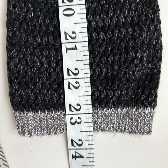 Kenneth Cole Vintage Rayon Sheer Black/Grey Sweater EUC W/Jeans/skirt/slacks - Picture 10 of 12